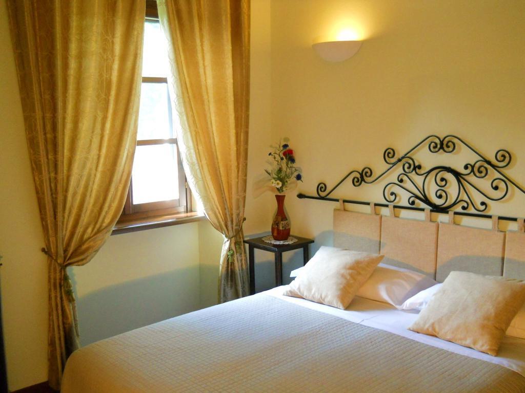 Tenuta Calabiana Diano dʼAlba Szoba fotó
